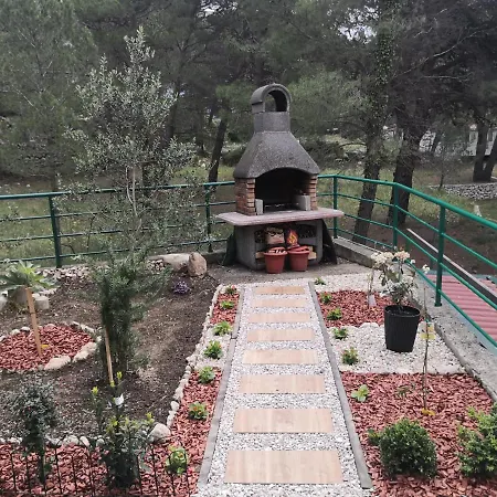 Tomic Živogošće