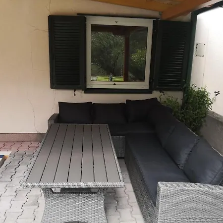 Tomic Apartmán *